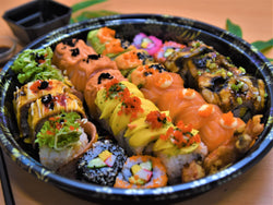 Uramaki Platter (32 pcs) - Sushi Delivery Malaysia | Platter, Ura maki